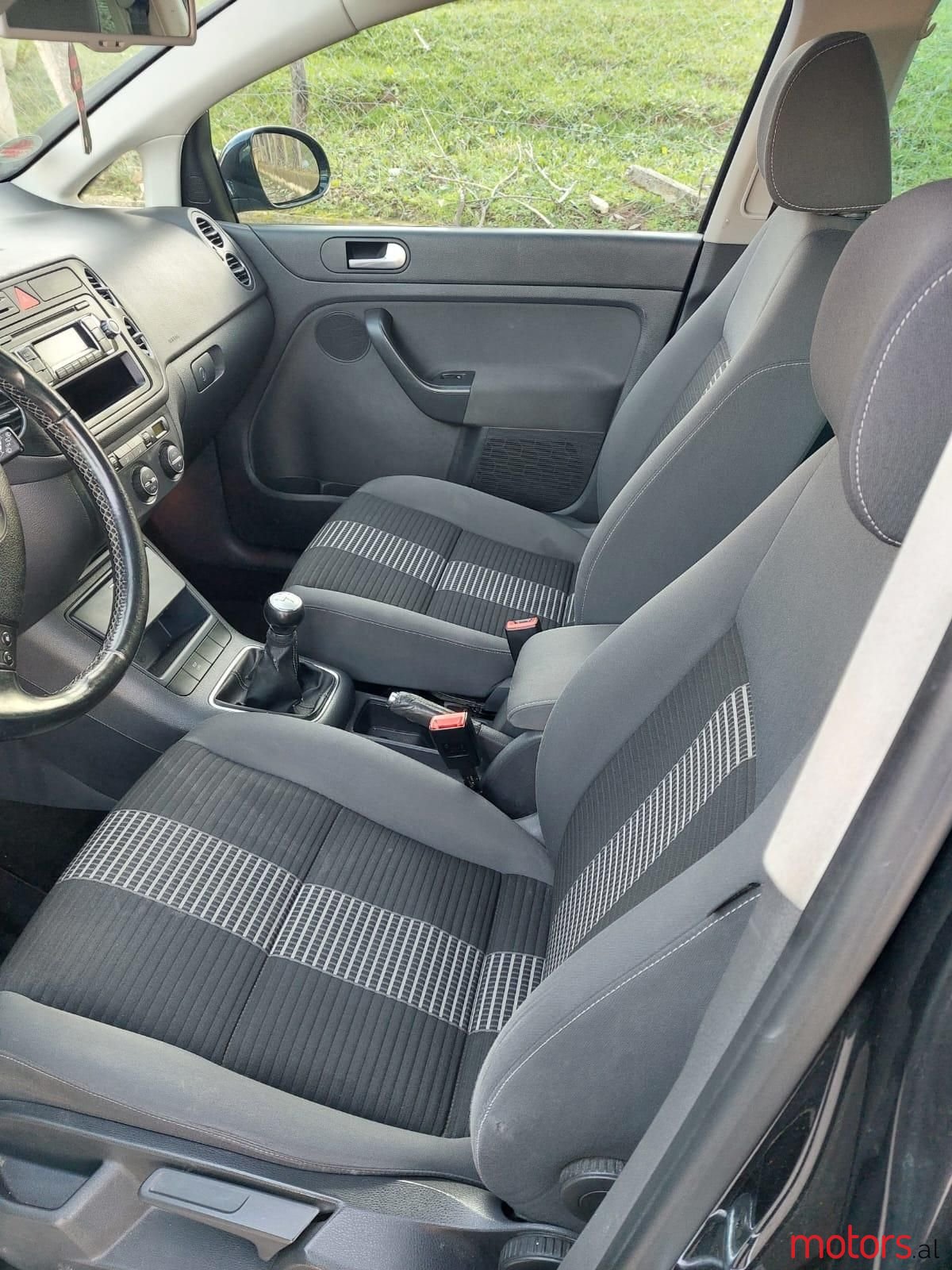 2008' Volkswagen Golf Plus photo #6