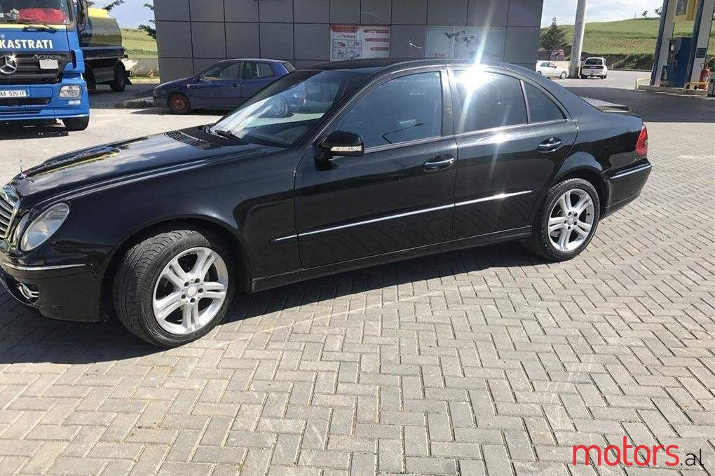 2004' Mercedes-Benz 320 photo #1