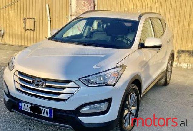 2015' Hyundai Sante Fe photo #1