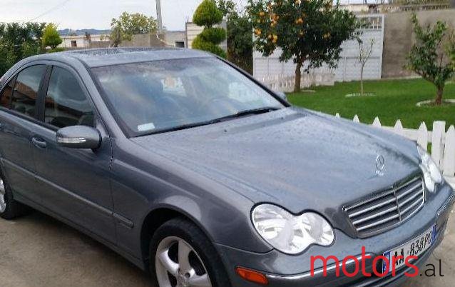 2005' Mercedes-Benz 230 photo #2