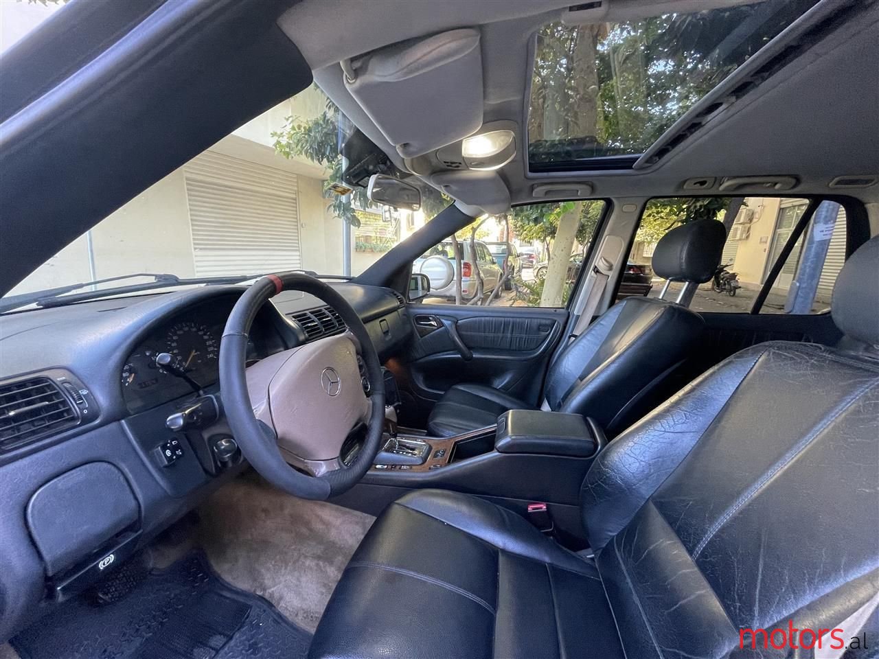 2002' Mercedes-Benz ML 320 photo #2