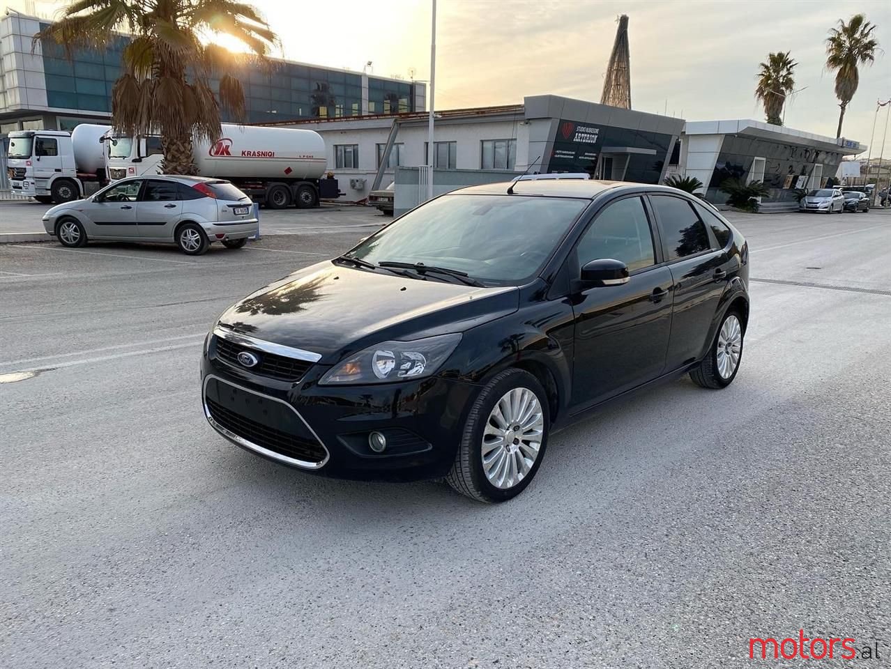 2009' Ford Focus photo #2