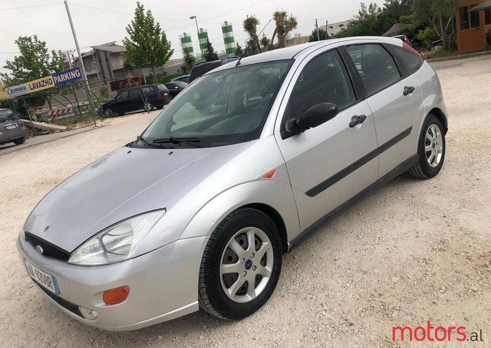 2000' Ford Focus photo #1