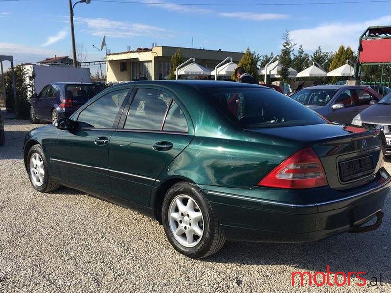 2002' Mercedes-Benz C 220 photo #1