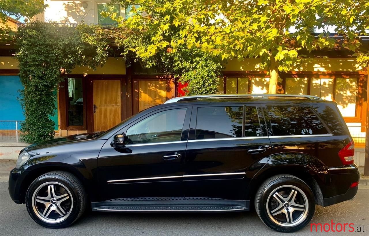 2008' Mercedes-Benz GL 420 photo #5