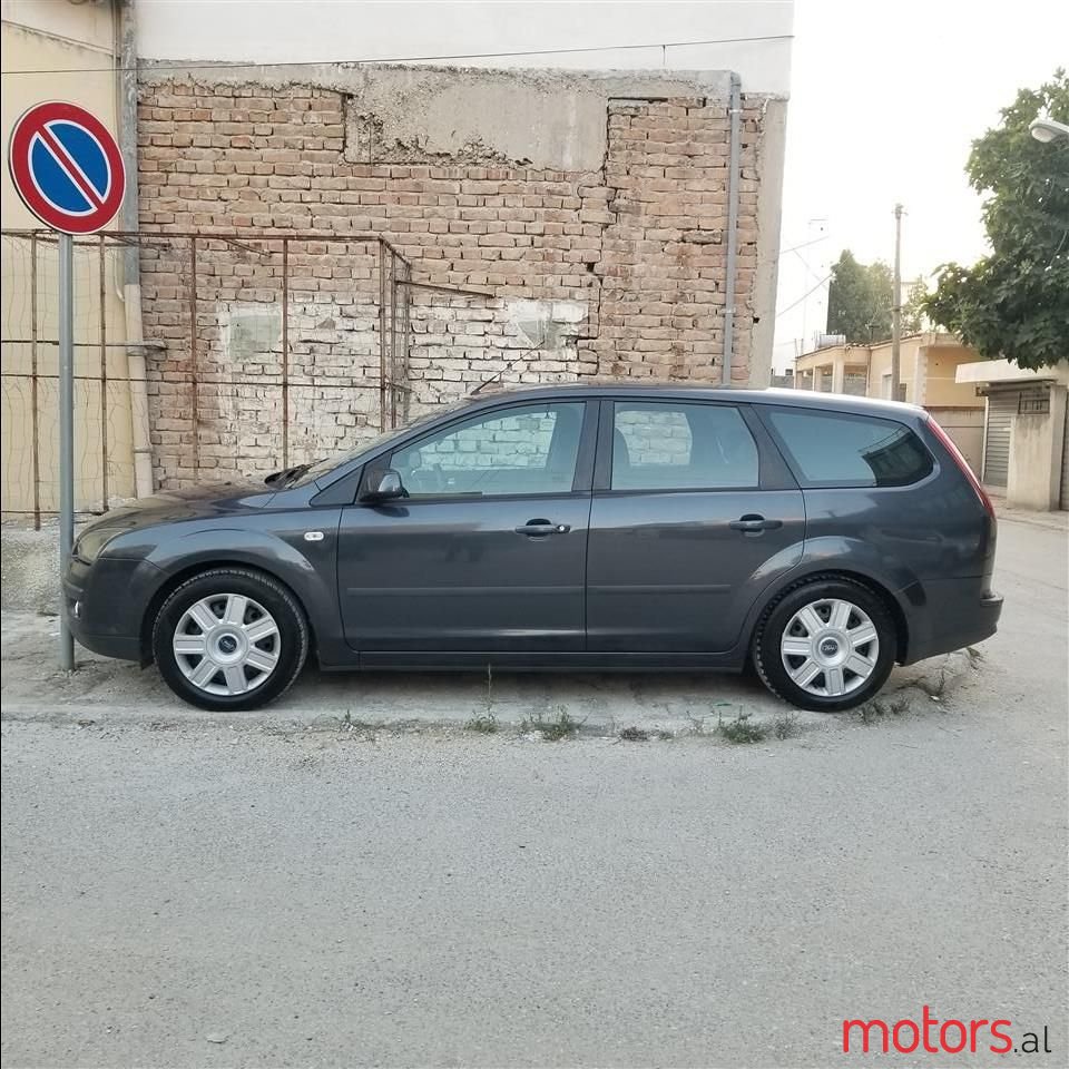 2006' Ford Focus photo #1