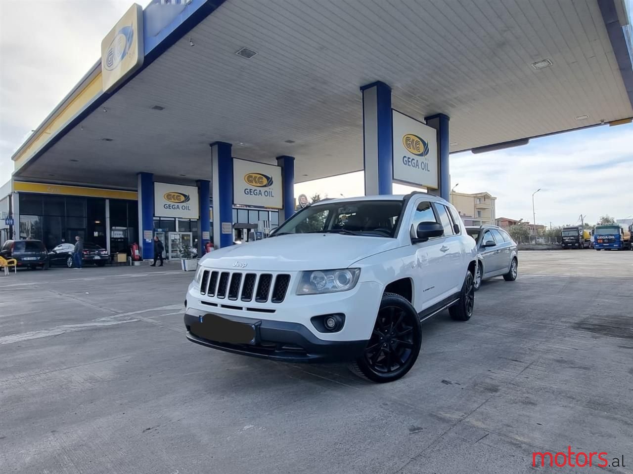 2013' Jeep Compass photo #2