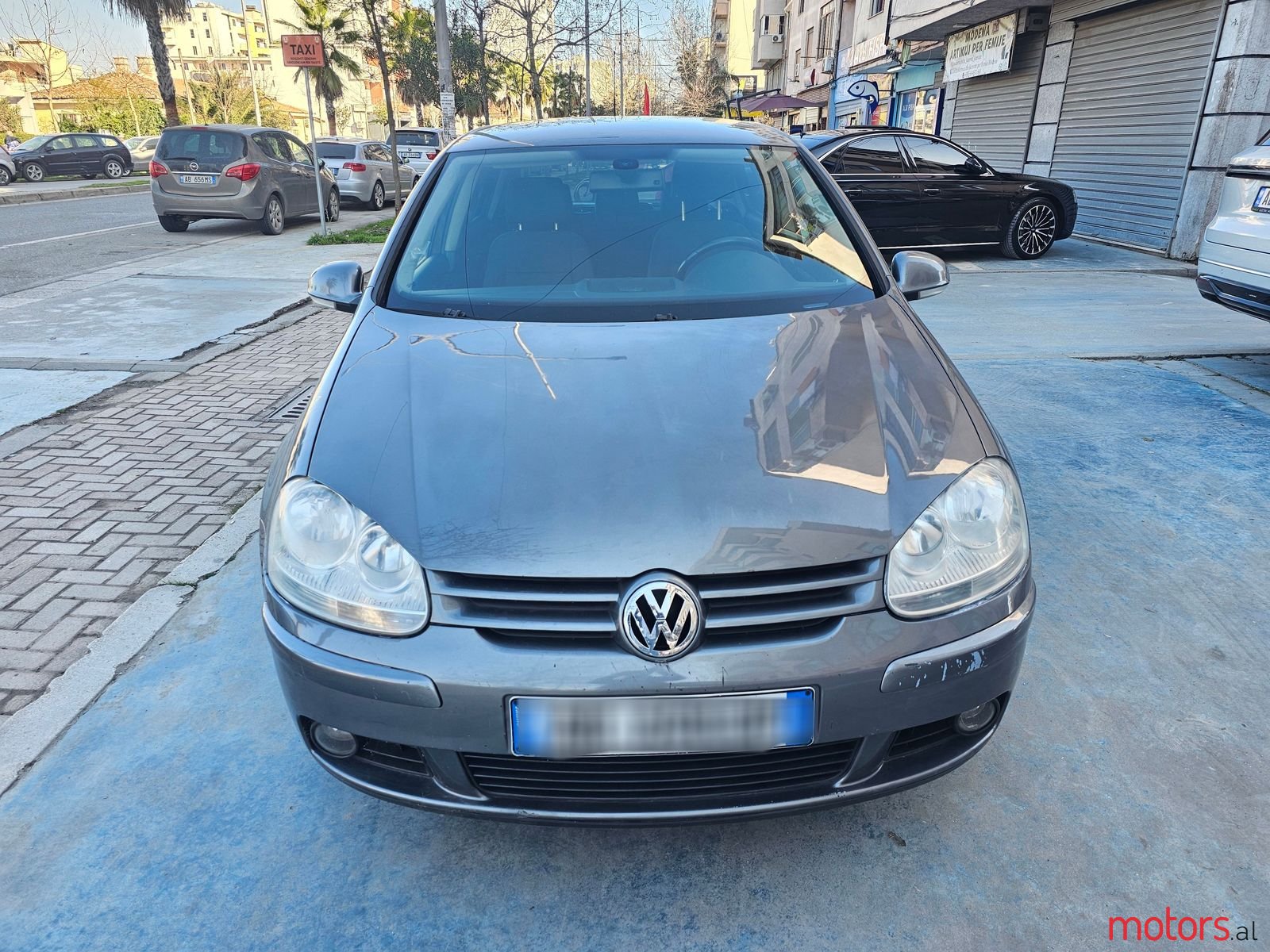 2005' Volkswagen Golf photo #6