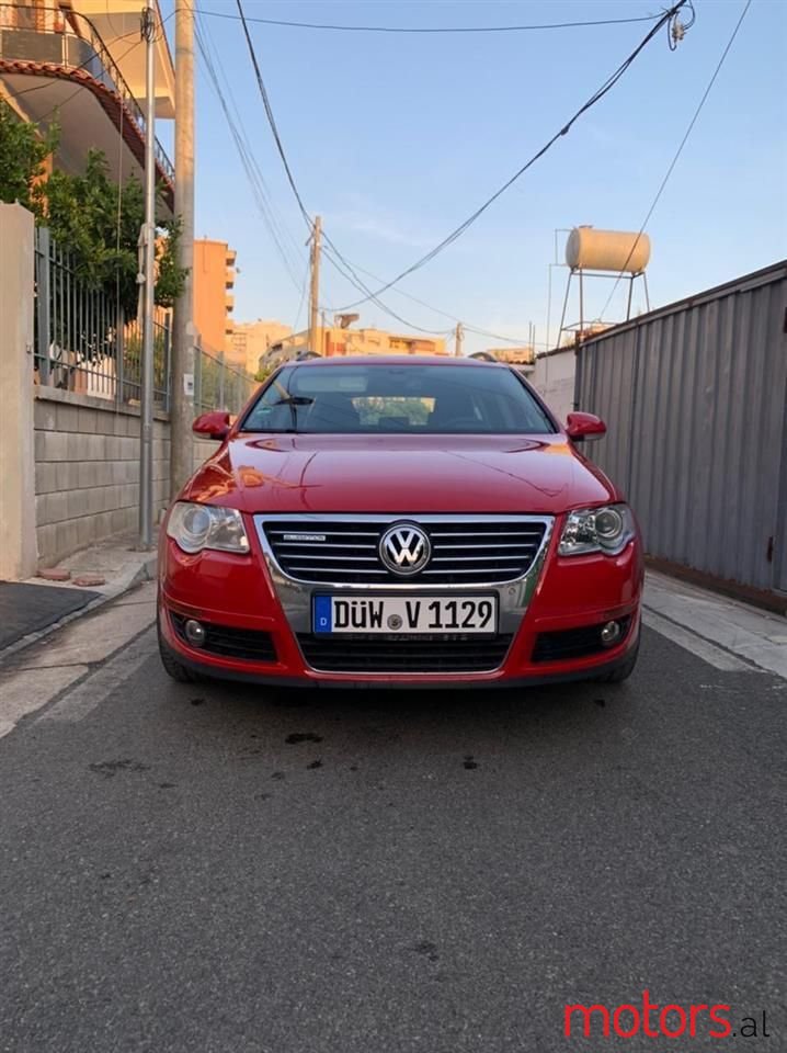 2008' Volkswagen Passat photo #1