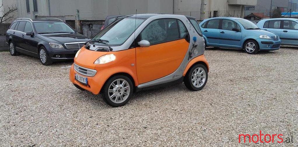 2001' Smart Forfour photo #1