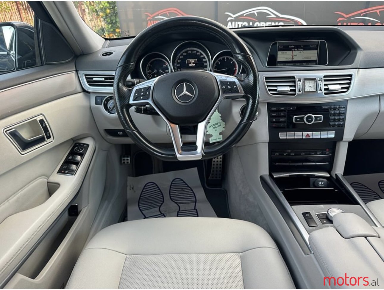 2014' Mercedes-Benz E 220 photo #3