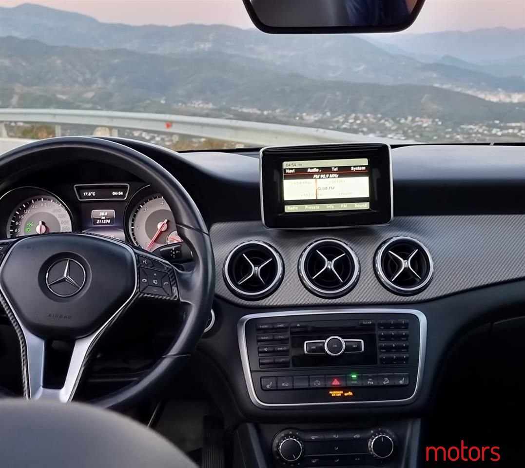 2015' Mercedes-Benz Gla 220 photo #4