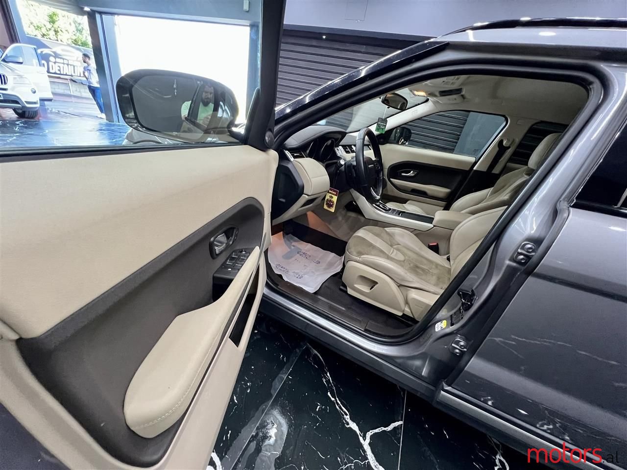 2012' Land Rover Range Rover Evoque photo #4