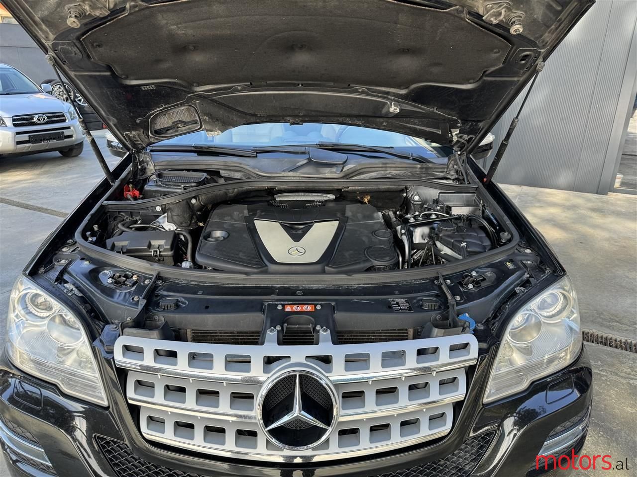 2010' Mercedes-Benz ML 320 photo #6