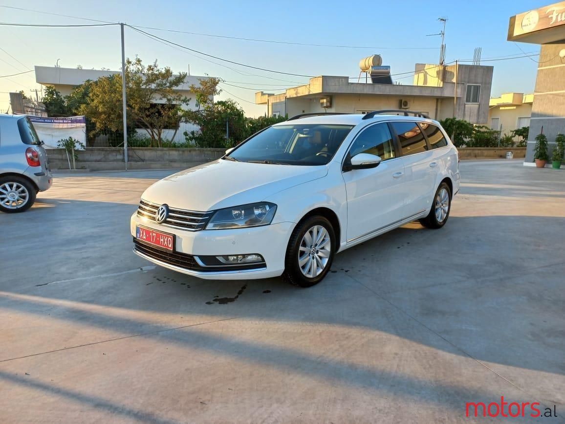 2015' Volkswagen Passat photo #4