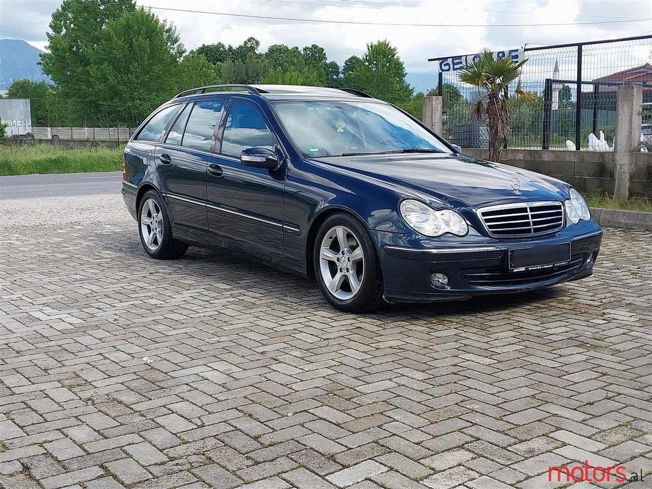 2005' Mercedes-Benz C 200 photo #2