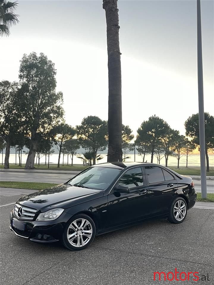2012' Mercedes-Benz C 180 photo #1