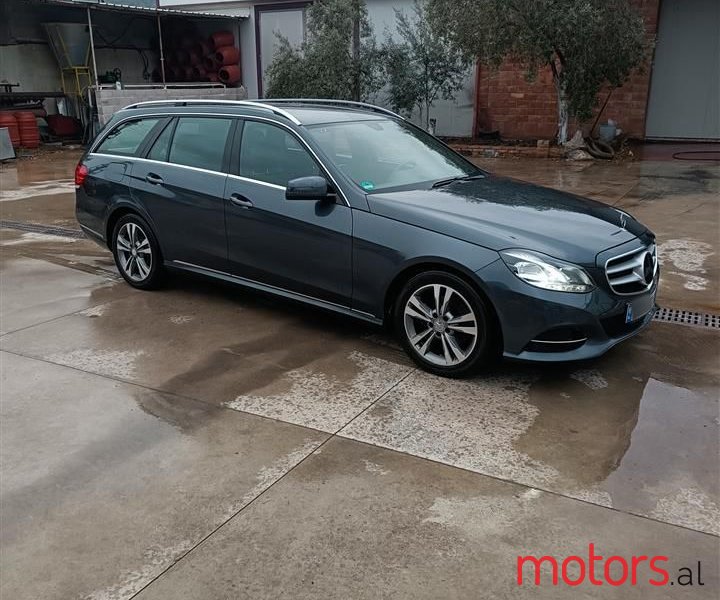 2014' Mercedes-Benz E 200 photo #1