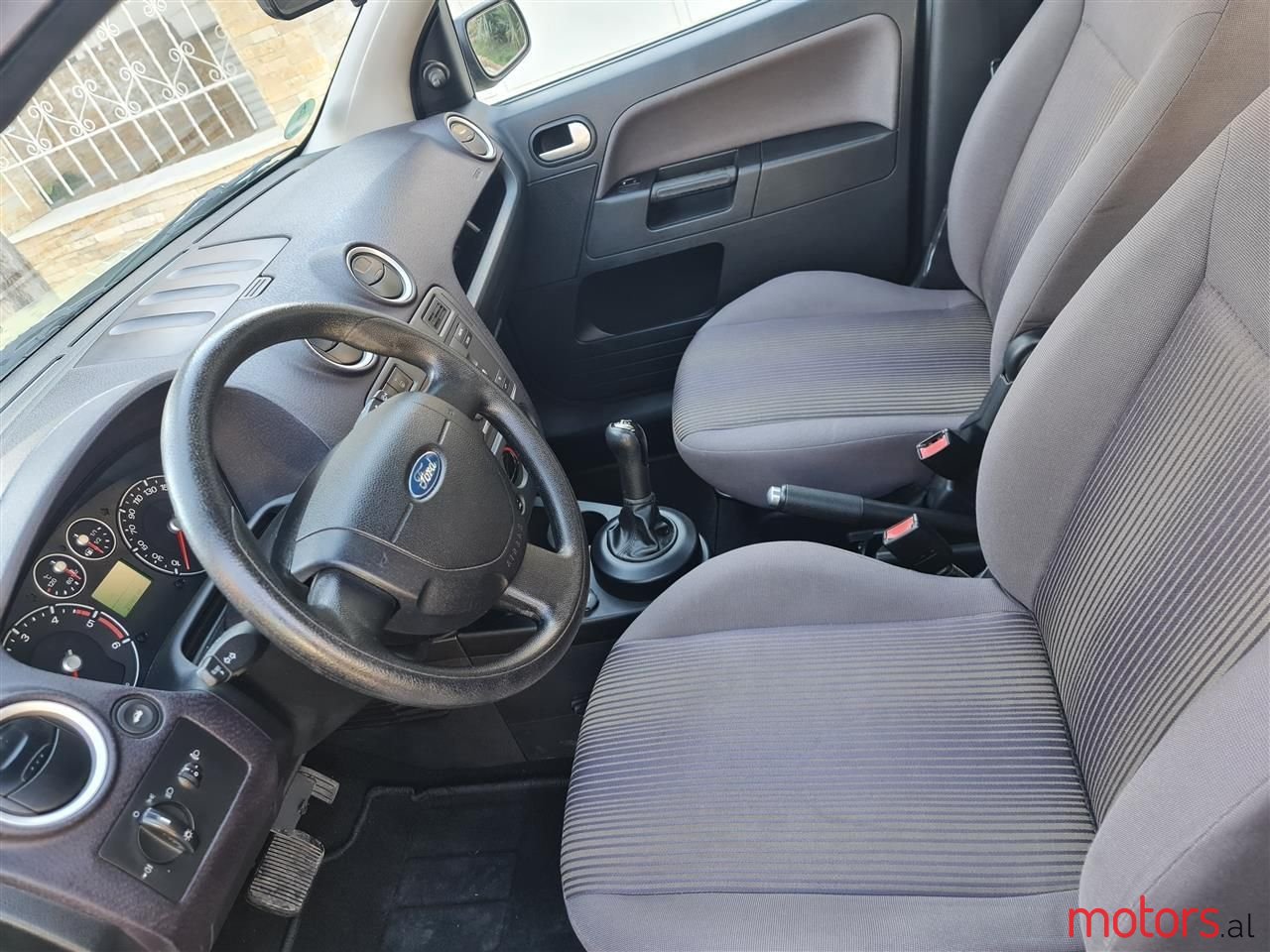 2006' Ford Fusion photo #2