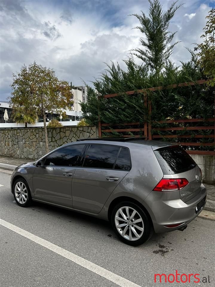 2016' Volkswagen Golf photo #3
