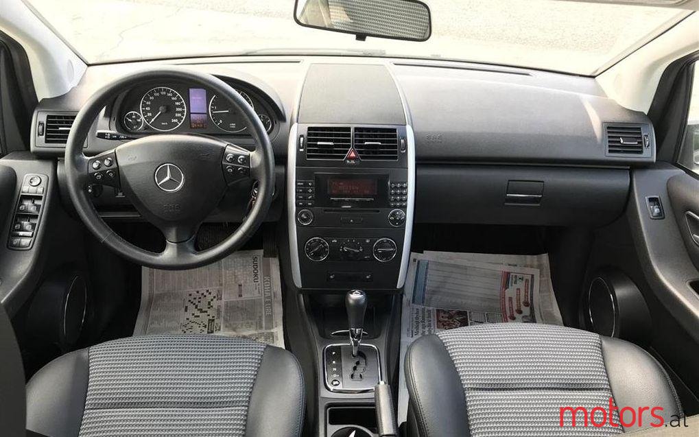 2006' Mercedes-Benz A 180 photo #2