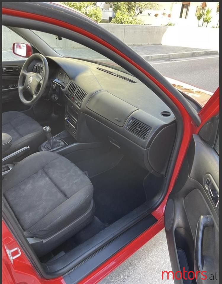 1999' Volkswagen Golf photo #5