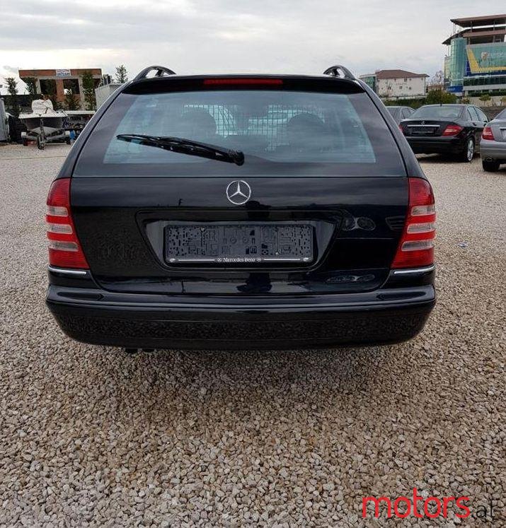 2005' Mercedes-Benz C 220 photo #2