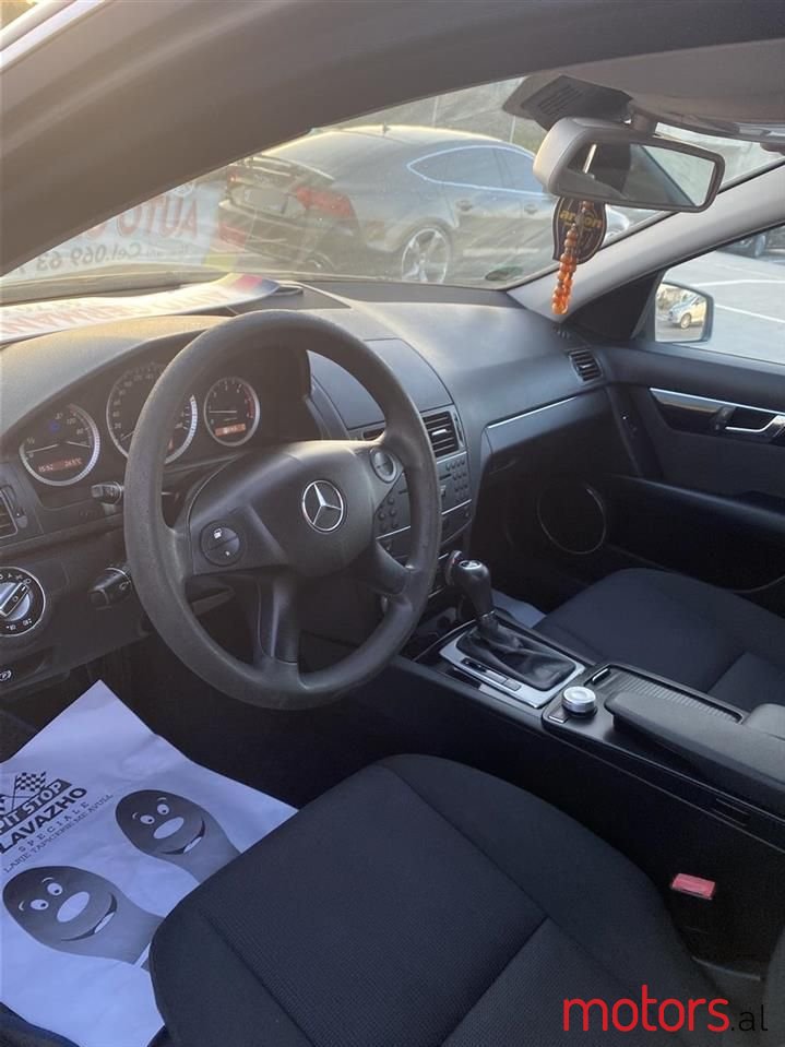 2010' Mercedes-Benz C 220 photo #4