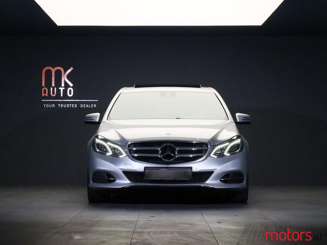 2014' Mercedes-Benz E 220 photo #1