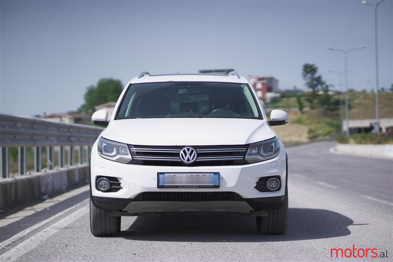 2013' Volkswagen Tiguan photo #3