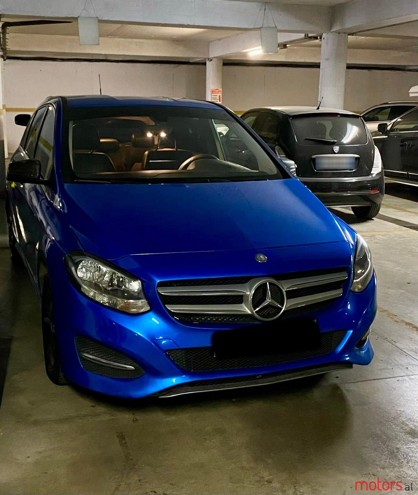 2015' Mercedes-Benz B 180 photo #2