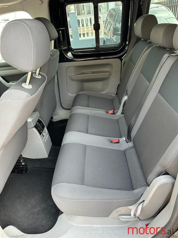 2010' Volkswagen Caddy photo #4