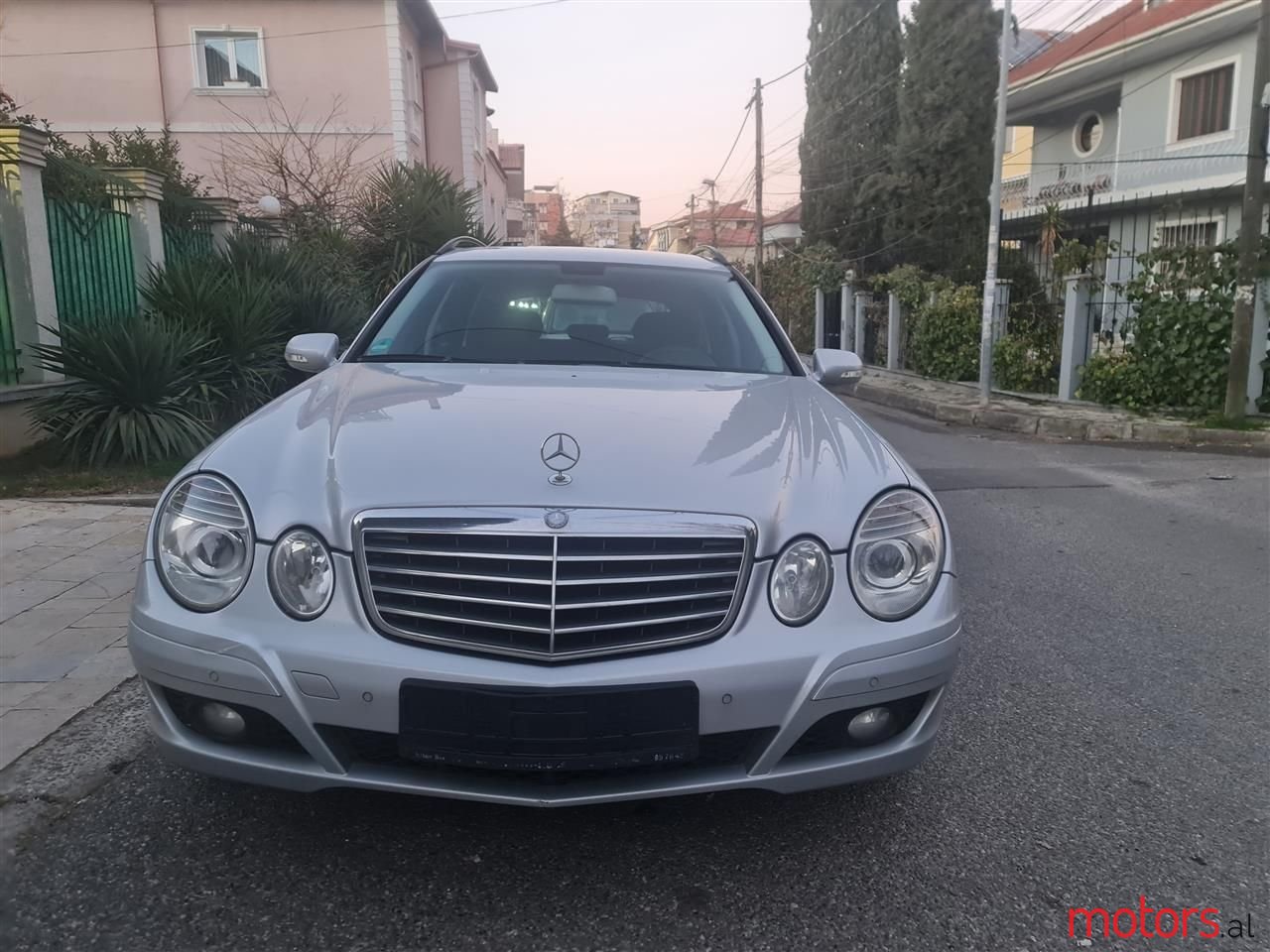 2009' Mercedes-Benz E 220 photo #6