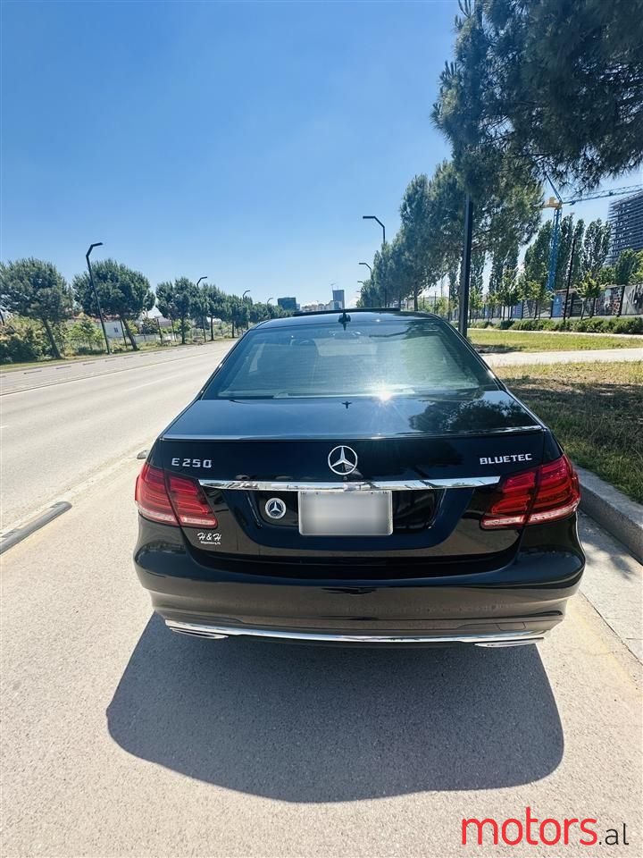 2014' Mercedes-Benz E 250 photo #2