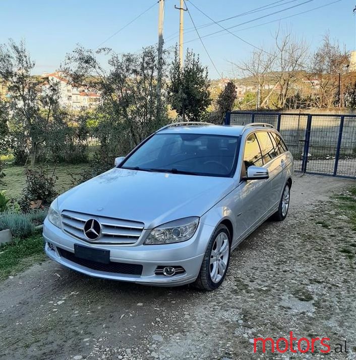 2008' Mercedes-Benz C 220 photo #1