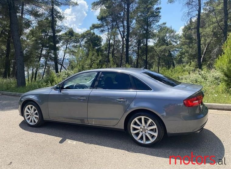 2013' Audi A4 photo #1