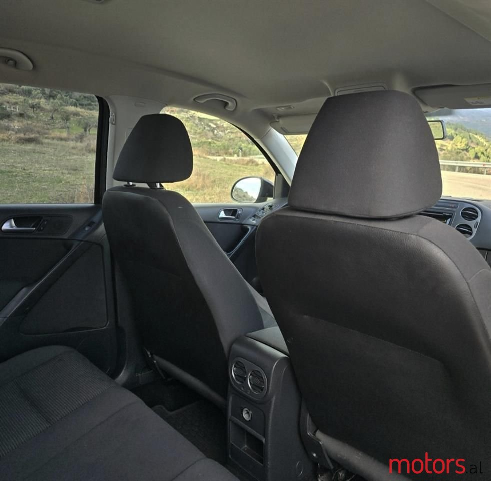 2013' Volkswagen Tiguan photo #5