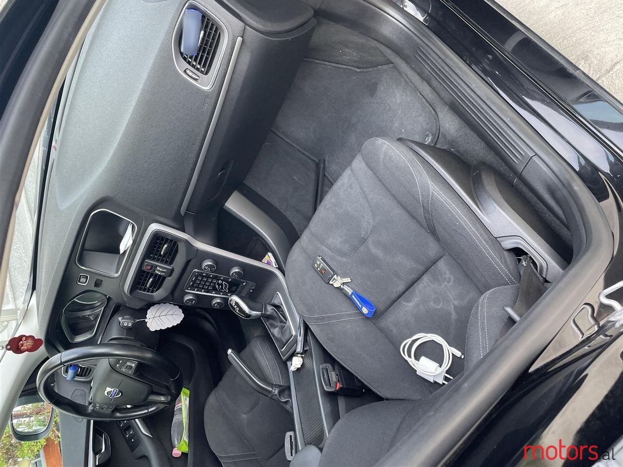 2014' Volvo V40 photo #4