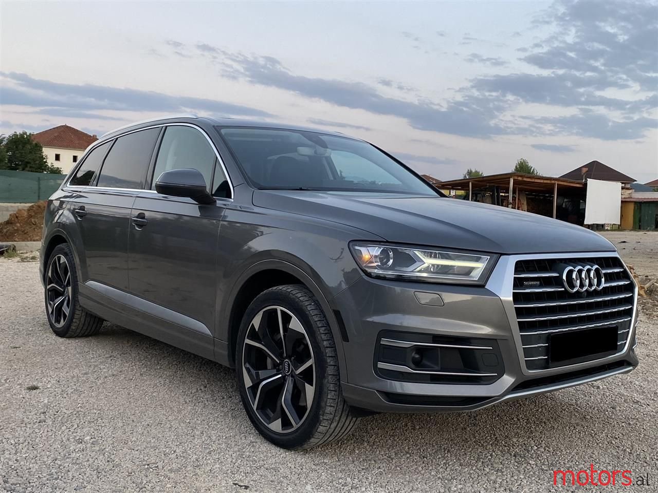 2017' Audi Q7 photo #1