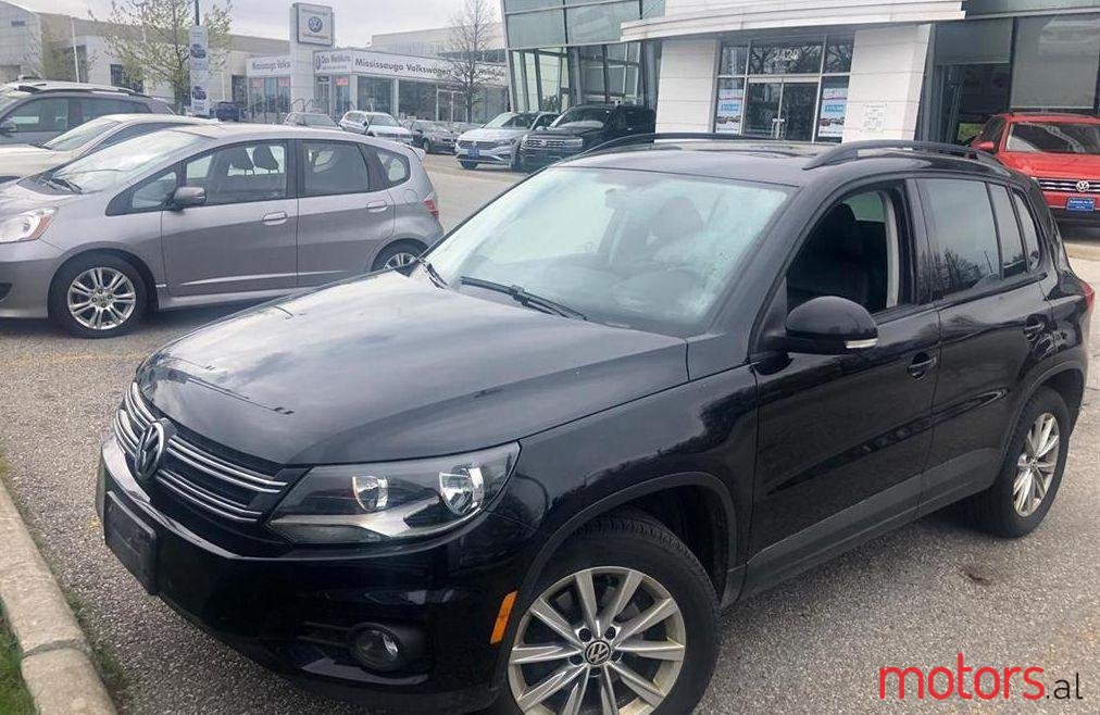 2012' Volkswagen Tiguan photo #1
