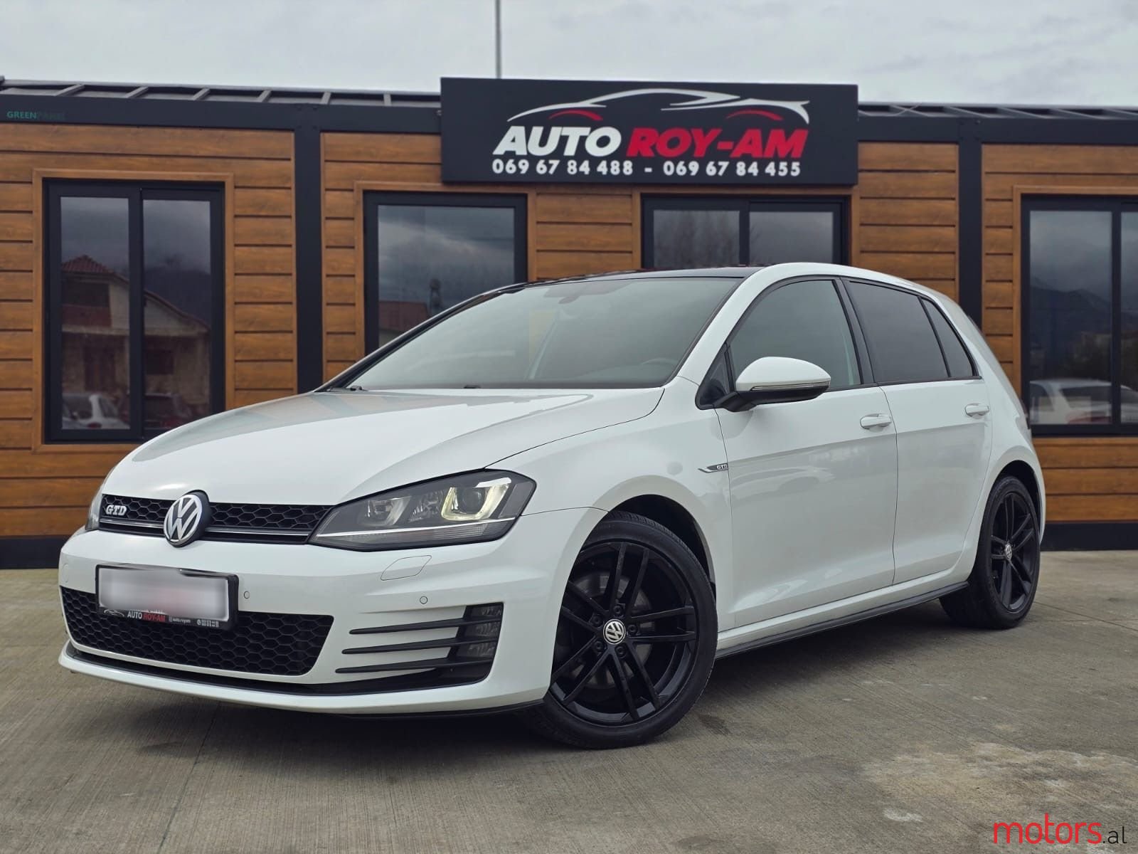 2014' Volkswagen Golf photo #2