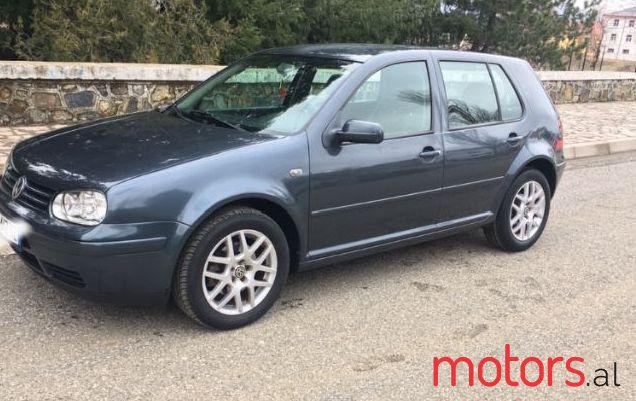 2003' Volkswagen Golf photo #1