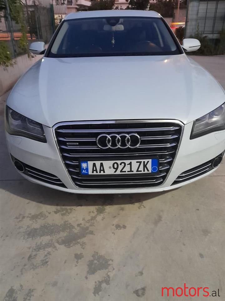 2012' Audi A8 photo #3
