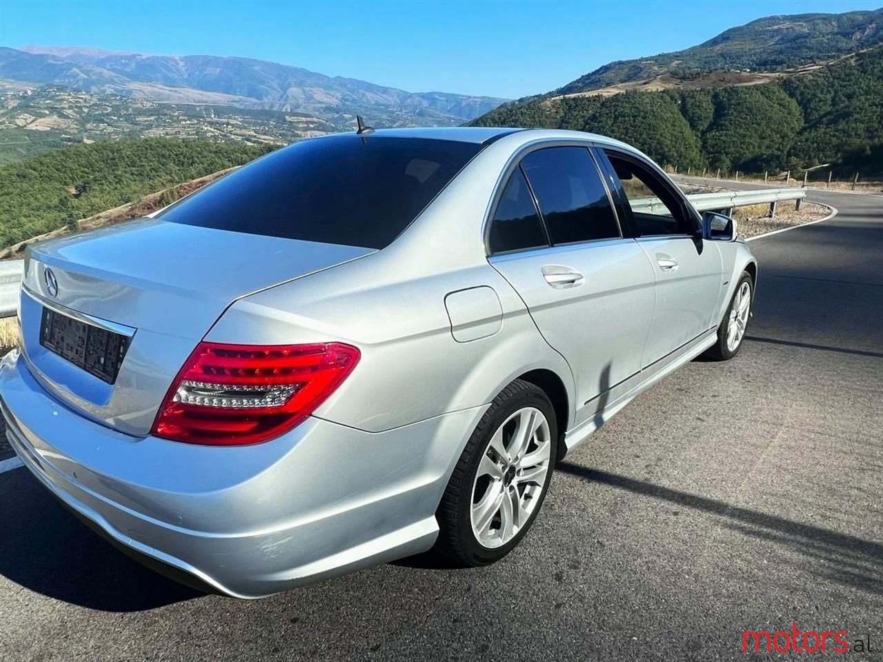 2012' Mercedes-Benz C 200 photo #4