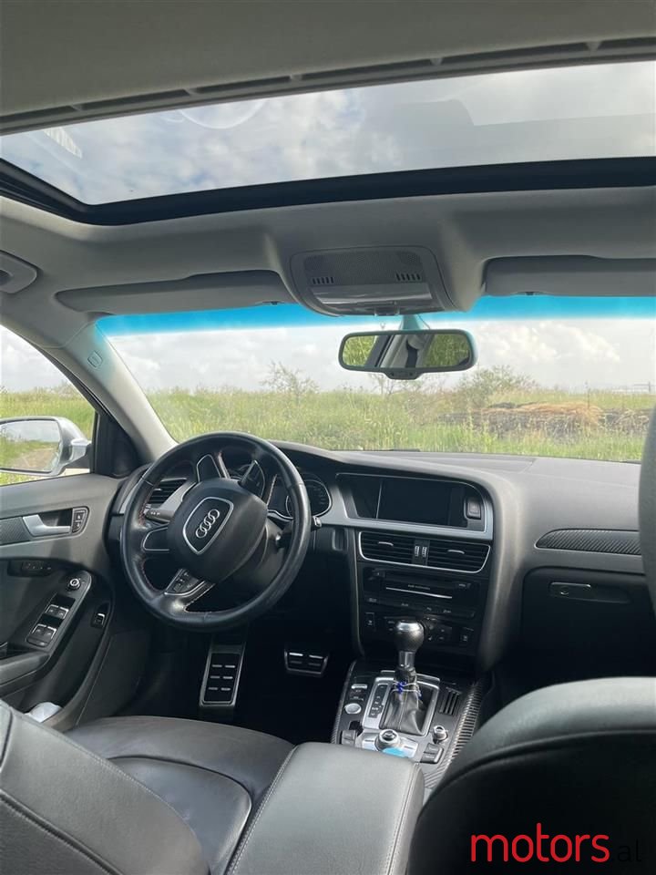 2013' Audi A4 photo #1