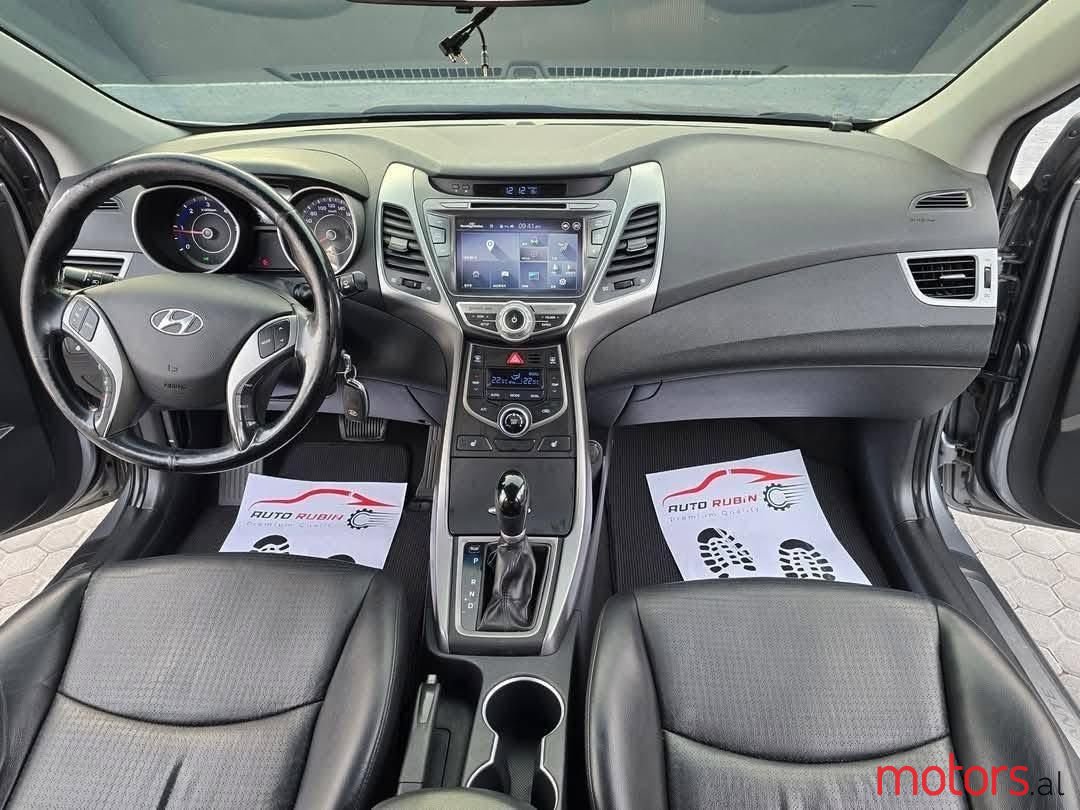 2013' Hyundai Avante photo #6