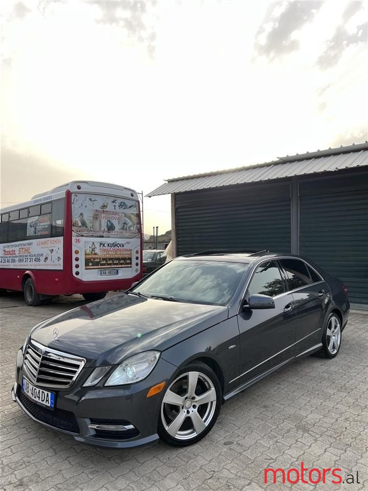 2012' Mercedes-Benz E 350 photo #2