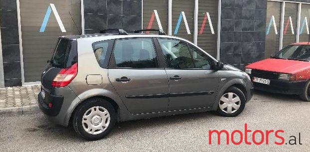 2004' Renault Scenic photo #2
