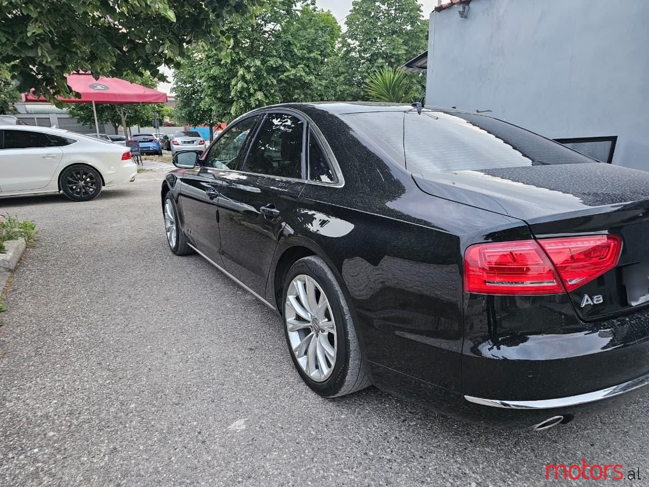 2013' Audi A8 photo #3