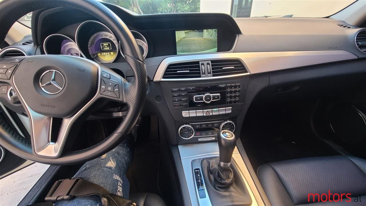 2012' Mercedes-Benz C 220 photo #4